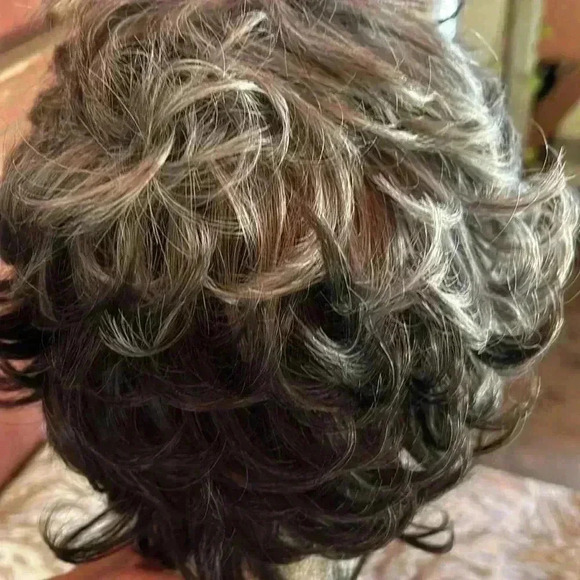 Vintage Wig Layered Mullet Shag Salt & Pepper Black & Silver Grey Unisex Costume - Picture 6 of 7